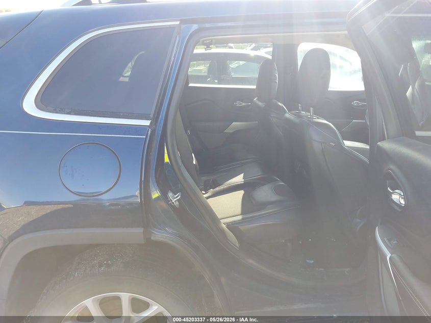 2018 JEEP CHEROKEE auction photo 8