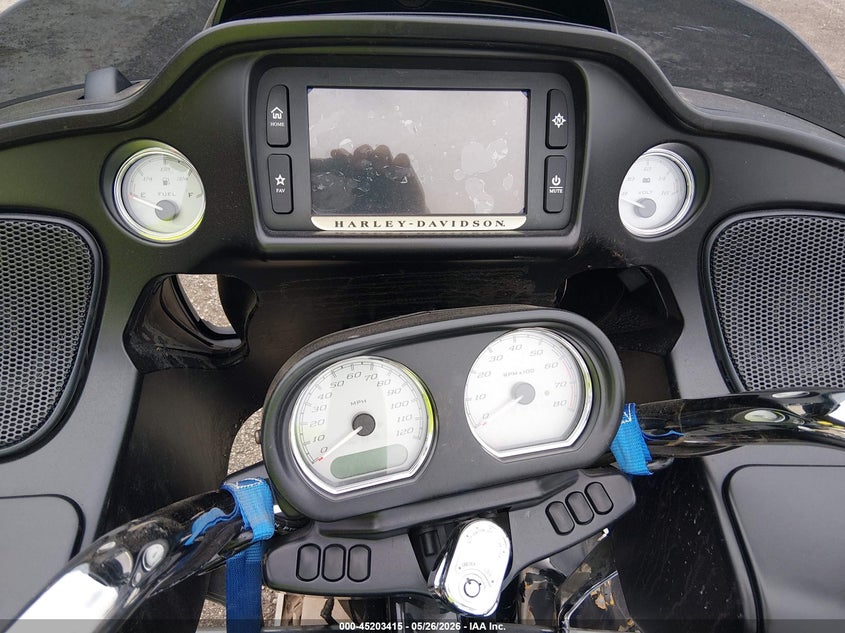 2017 Harley-Davidson Fltrxs Road Glide Special VIN: 1HD1KTC19HB655597 Lot: 45203415
