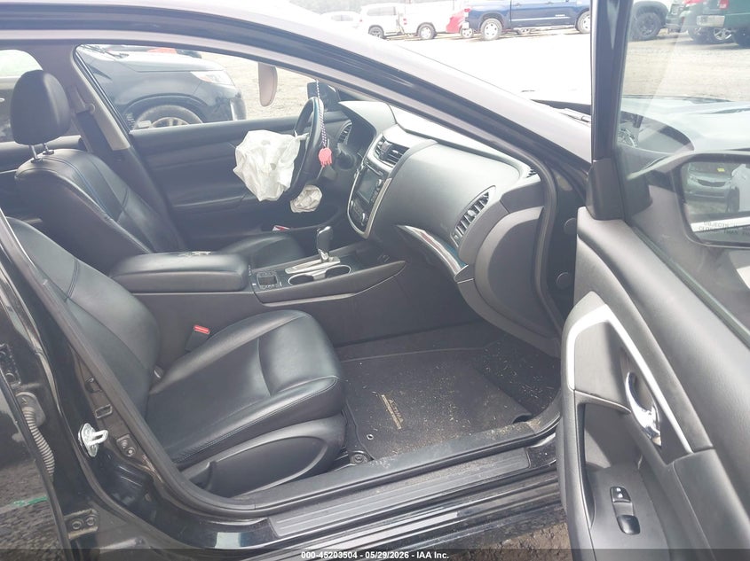 2018 NISSAN ALTIMA auction photo 5