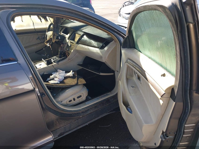 FORD TAURUS 2015 VIN 1FAHP2F89FG139461