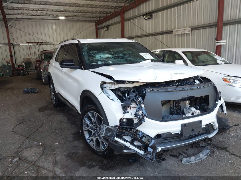 Vin: 1fmwk8hc8sgc70732, lot: 45701361, ford explorer platinum 2025 img_1