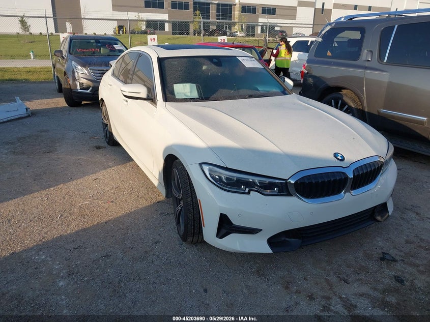 Vin: 3mw5r1j01m8b92215, lot: 45701431, bmw 330i 2021 img_1