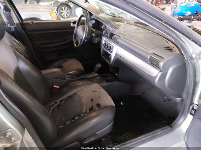 2006 CHRYSLER SEBRING auction photo 5