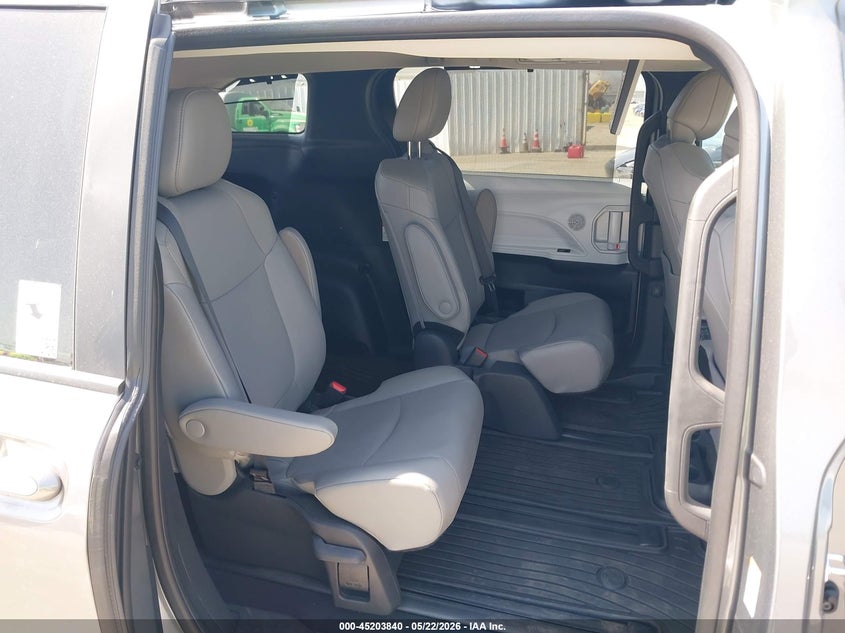 2026 Toyota Sienna Xle VIN: 5TDYSKFC4TS235724 Lot: 45203840