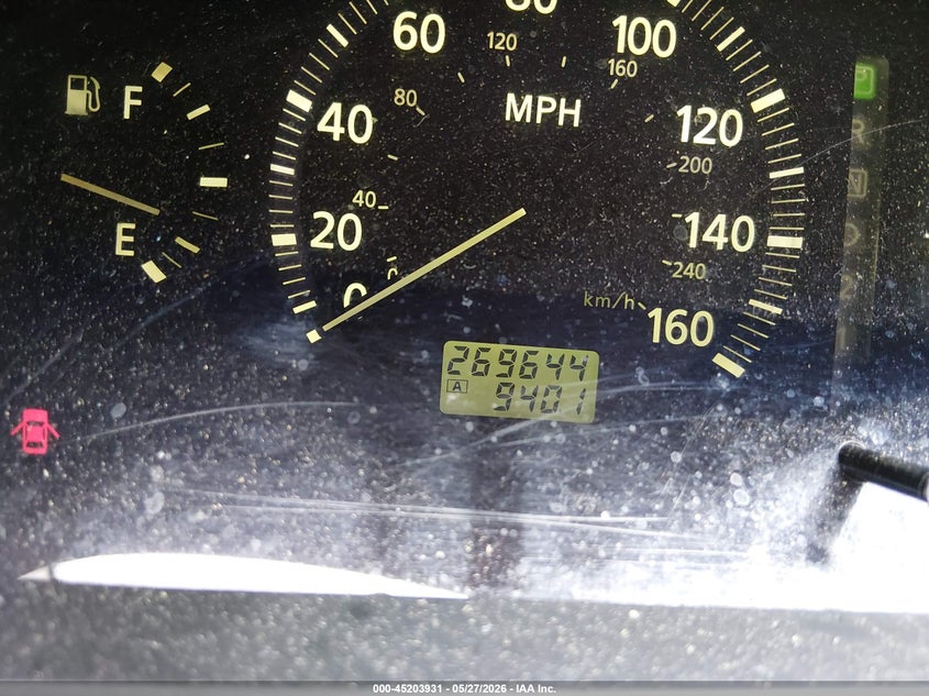 2000 Infiniti I30 Luxury/Touring VIN: JNKCA31A6YT202045 Lot: 45203931