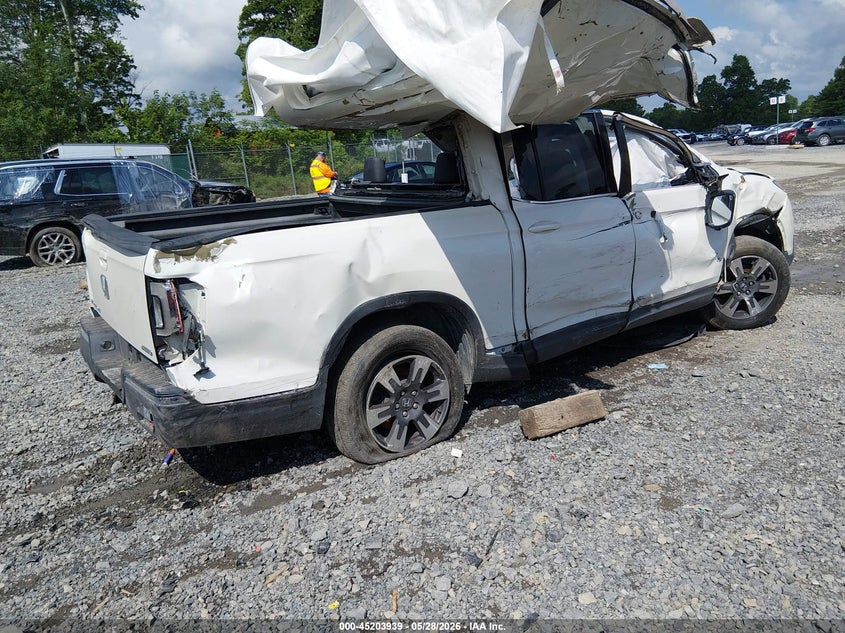 VIN 5FPYK3F61HB025682 2017 HONDA RIDGELINE RTL-T