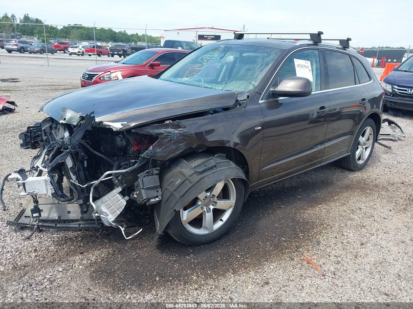 2011 AUDI Q5 auction photo 2