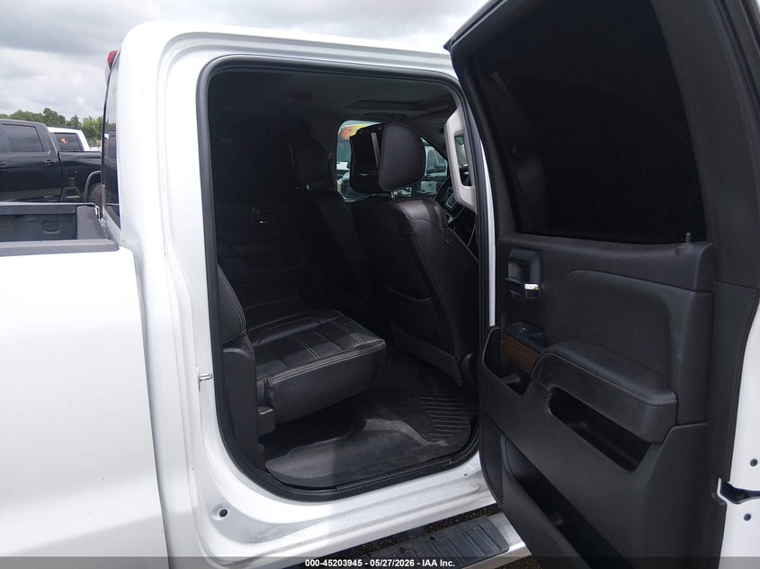 2017 Gmc Sierra 3500Hd Denali Unknown Lot 111045203945 Vin 1GT42YEY5HF215634