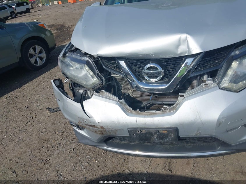 2015 NISSAN ROGUE auction photo 6