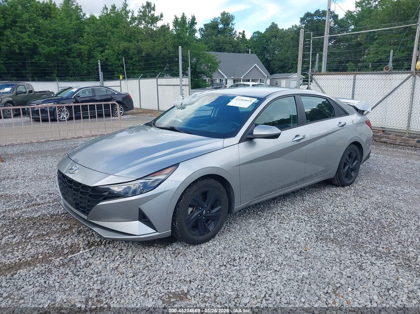 2021 HYUNDAI ELANTRA auction photo 2