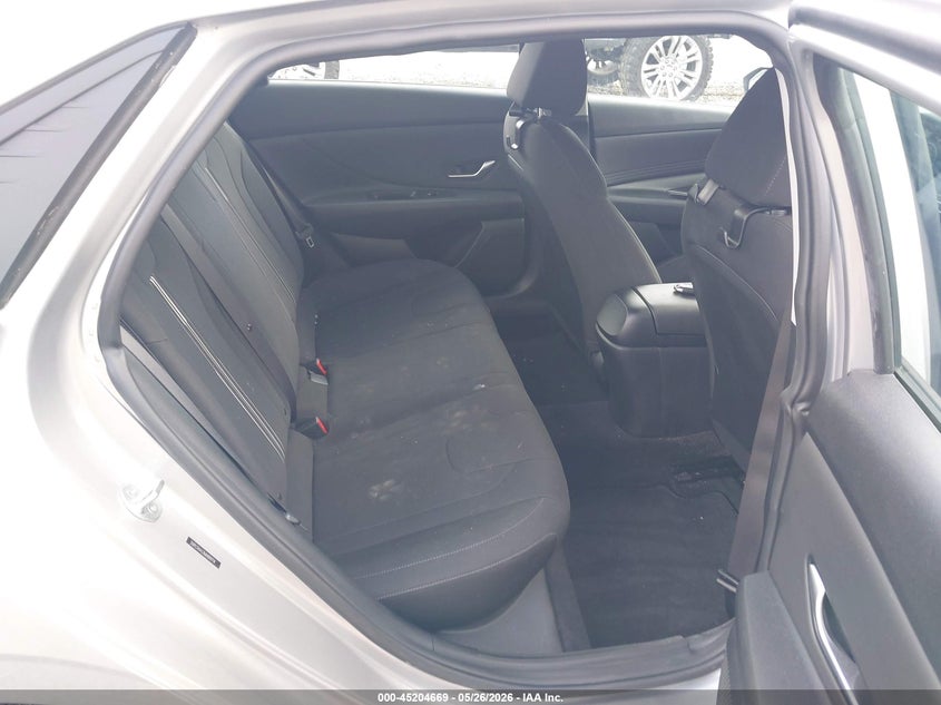 2021 HYUNDAI ELANTRA auction photo 8