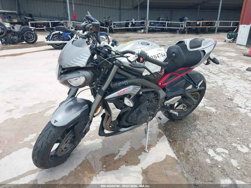 2022 TRIUMPH MOTORCYCLE STREET TRIPLE auction photo 2