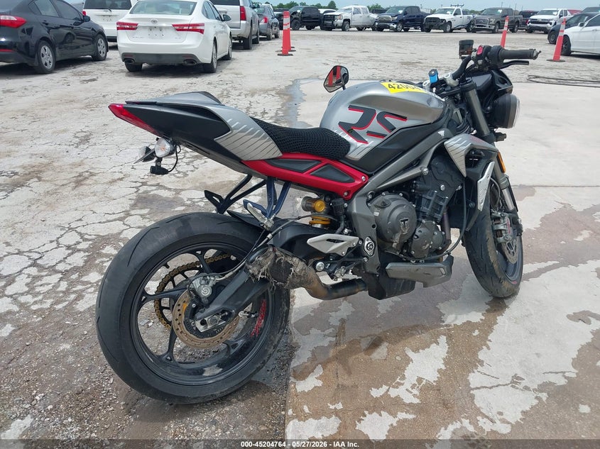 2022 TRIUMPH MOTORCYCLE STREET TRIPLE auction photo 4