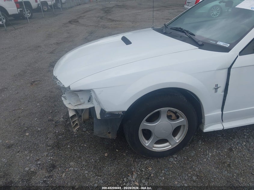 2002 Ford Mustang VIN: 1FAFP404X2F153247 Lot: 45205045