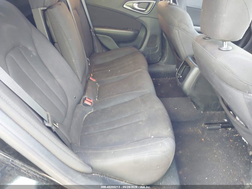 2015 Chrysler 200 Limited VIN: 1C3CCCAB7FN715833 Lot: 45205213