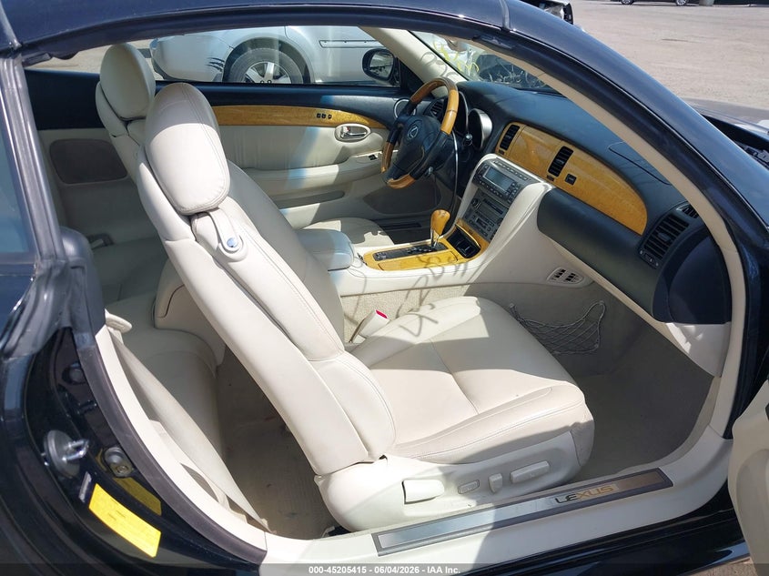 2005 LEXUS SC 430 auction photo 5