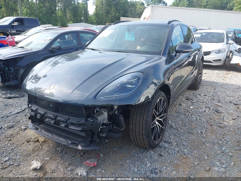 Vin: wp1aa2a52rlb01087, lot: 45703308, porsche macan t 20242