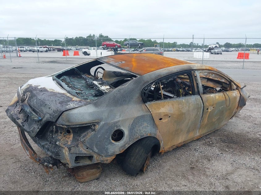 Vin: 1g4gb5eg6af305606, lot: 45703337, buick lacrosse cx 20104