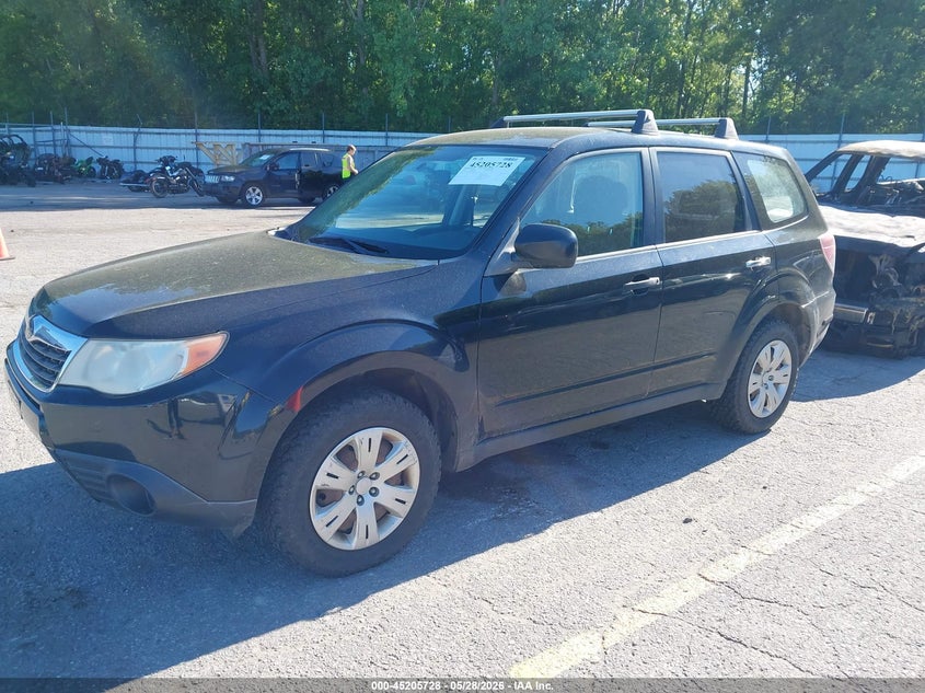 2010 Subaru Forester 2.5x JF2SH6AC7AH732661 photo 1