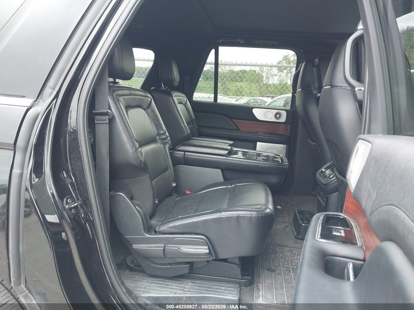 2020 Lincoln Navigator Reserve L VIN: 5LMJJ3LT2LEL17352 Lot: 45205927