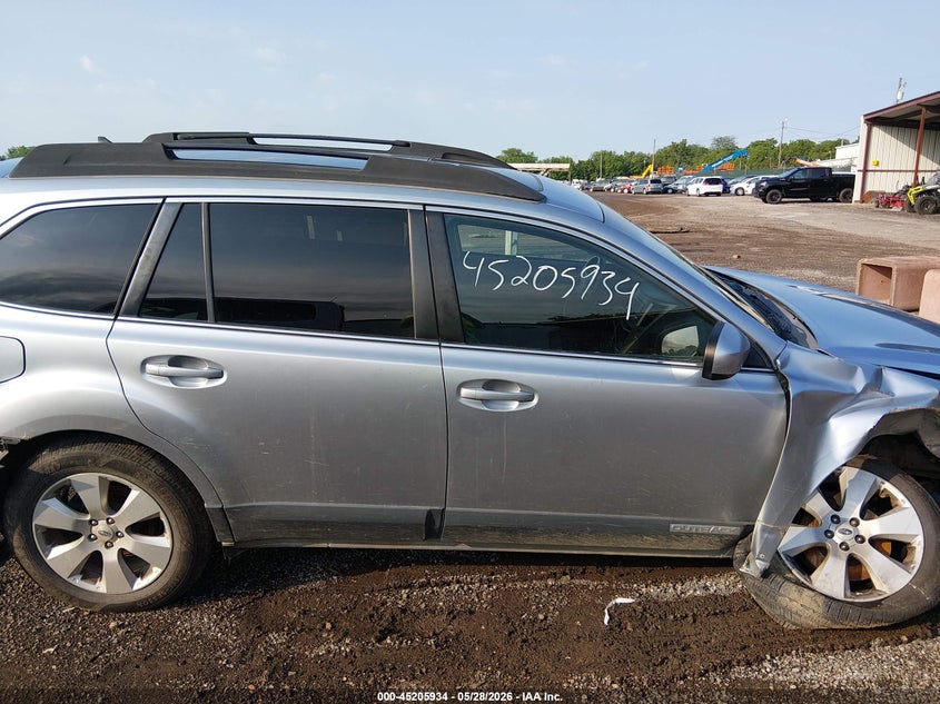 4S4BRCKC9C3258264 2012 Subaru Outback 2.5 2.5I Limited silver