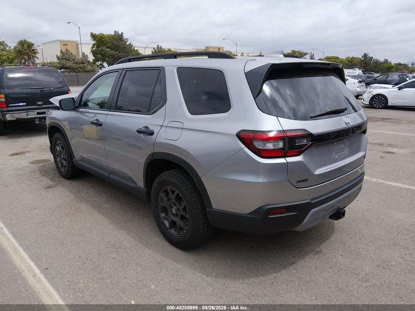 2025 HONDA PILOT auction photo 3