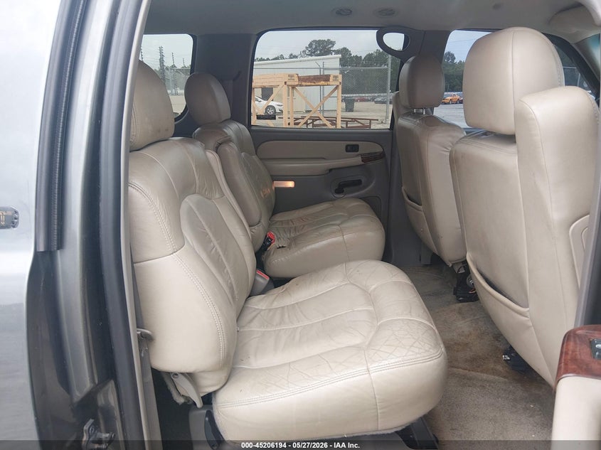 2000 Chevrolet Suburban 1500 Lt VIN: 3GNEC16T3YG211485 Lot: 45206194