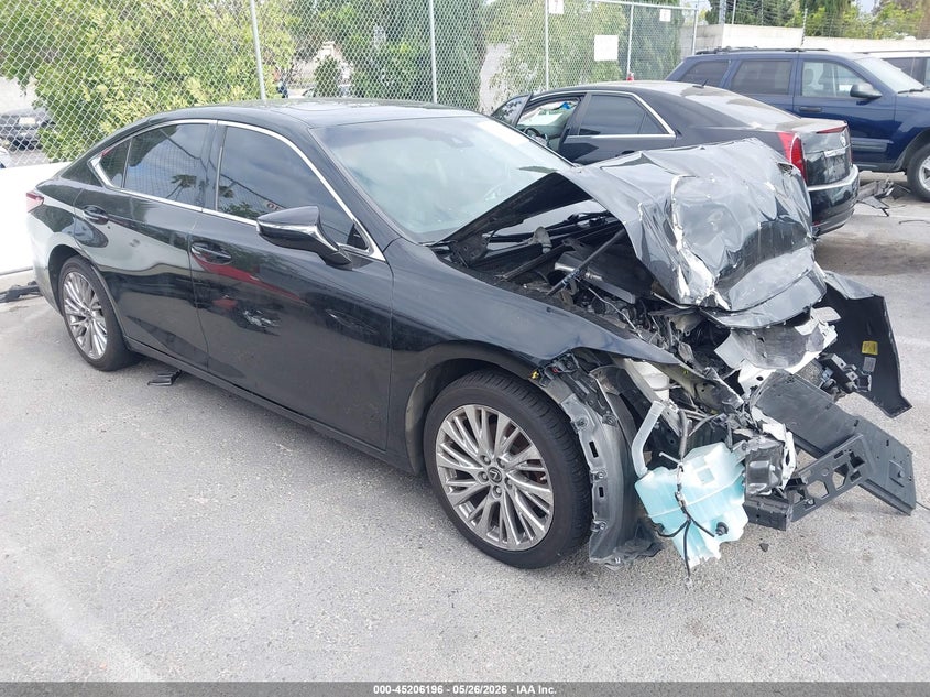 2019 LEXUS ES 350 — Photo gallery