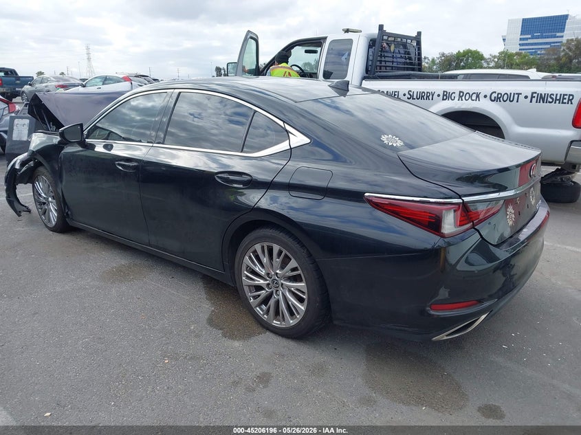 2019 LEXUS ES 350 — Photo 3