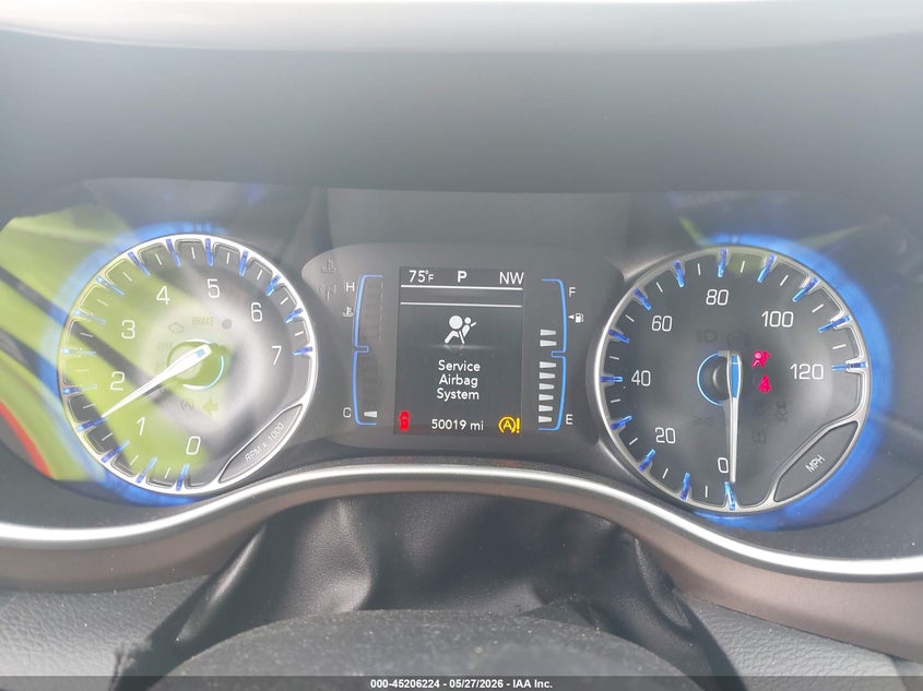 2019 CHRYSLER PACIFICA auction photo 7