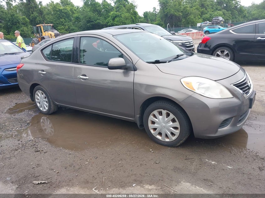 2014 NISSAN VERSA 1.6 SV
