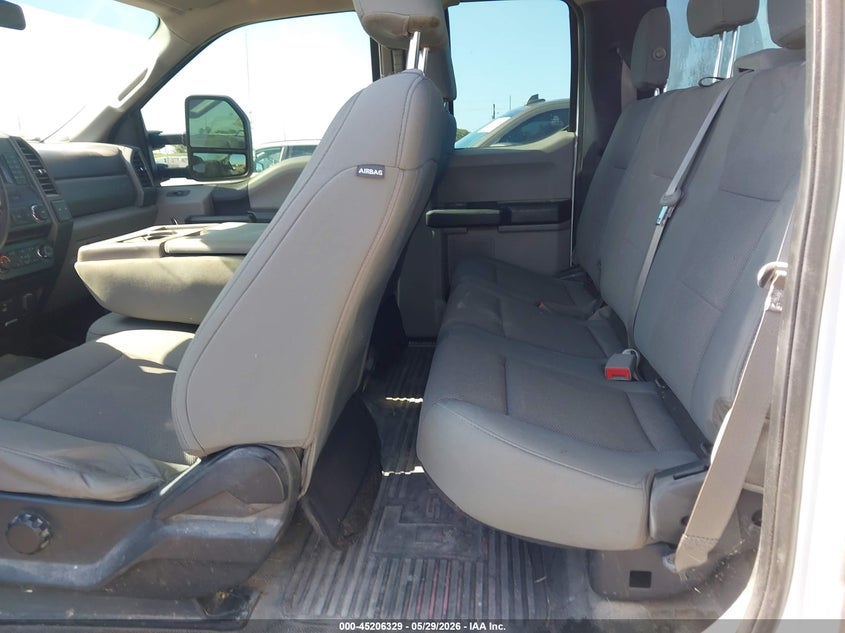 2018 Ford F-450 Chassis Xl white Lot 111045206329 Vin 1FD0X4GT8JEC67468