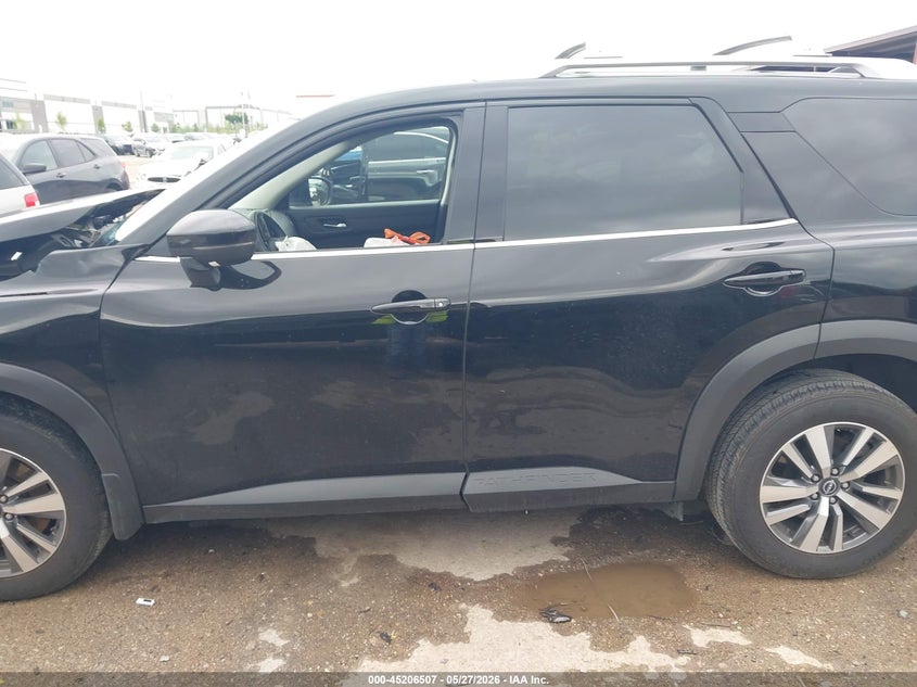 AtlanticExpress - Nissan Pathfinder