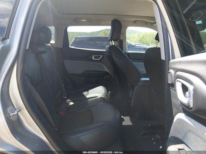 2022 JEEP COMPASS auction photo 8