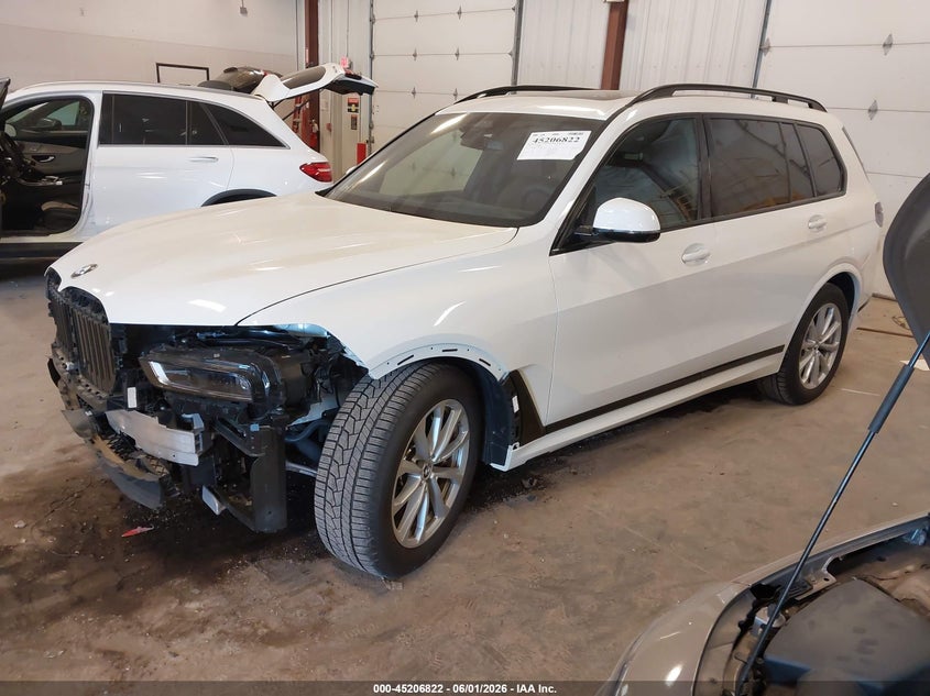 2026 BMW X7 auction photo 2