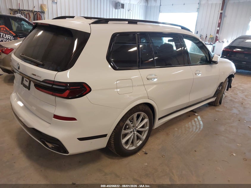 2026 BMW X7 auction photo 4