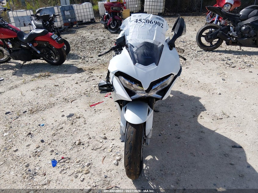 2015 HONDA VFR SPORT_BIKE 4