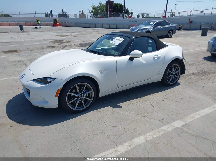 Vin: jm1ndad74n0505702, lot: 45704661, mazda mx-5 miata grand touring 20222