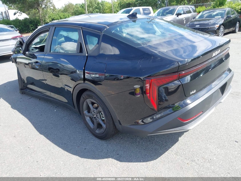 Vin: 3kpft4de5se246163, lot: 45704730, kia k4 lxs 20253