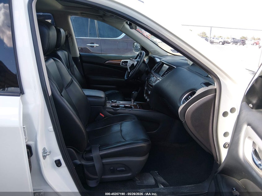 2017 NISSAN PATHFINDER auction photo 5