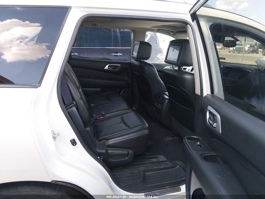 2017 NISSAN PATHFINDER auction photo 8