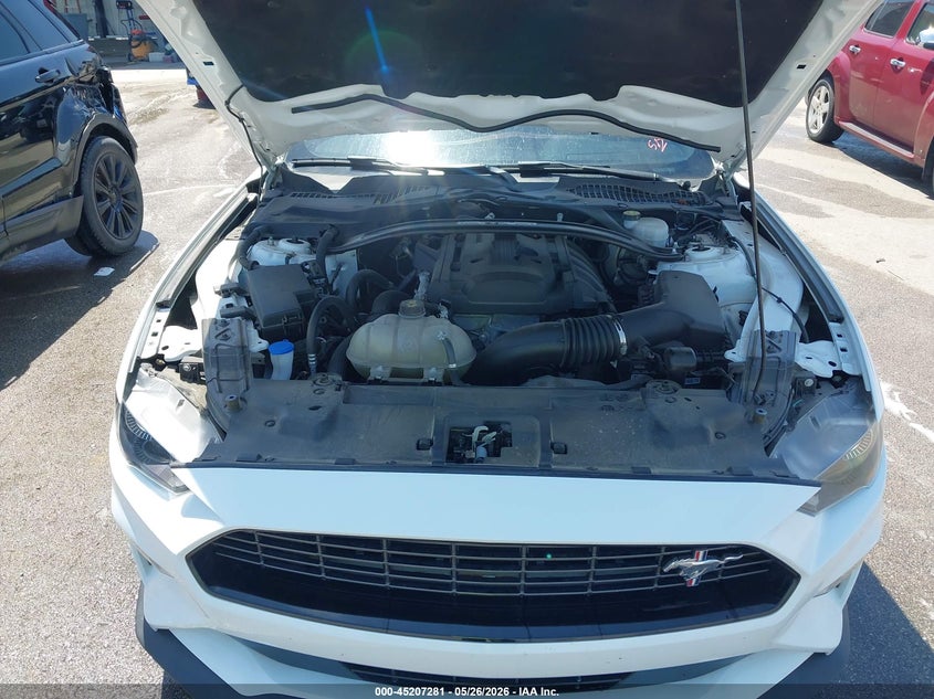 FORD MUSTANG - zdjęcie 10