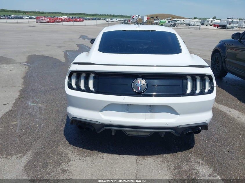 FORD MUSTANG - zdjęcie 16