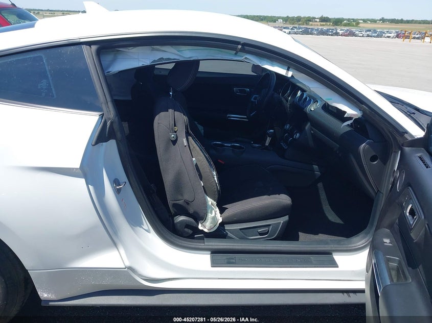 2022 FORD MUSTANG auction photo 5
