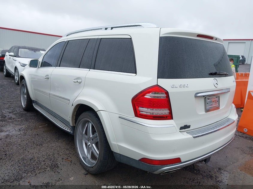 2010 MERCEDES-BENZ GL 550 auction photo 3