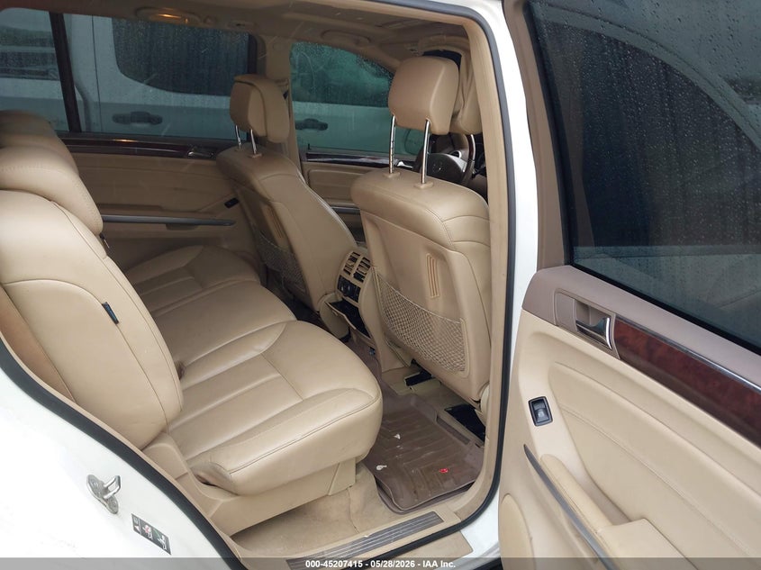 2010 MERCEDES-BENZ GL 550 auction photo 8