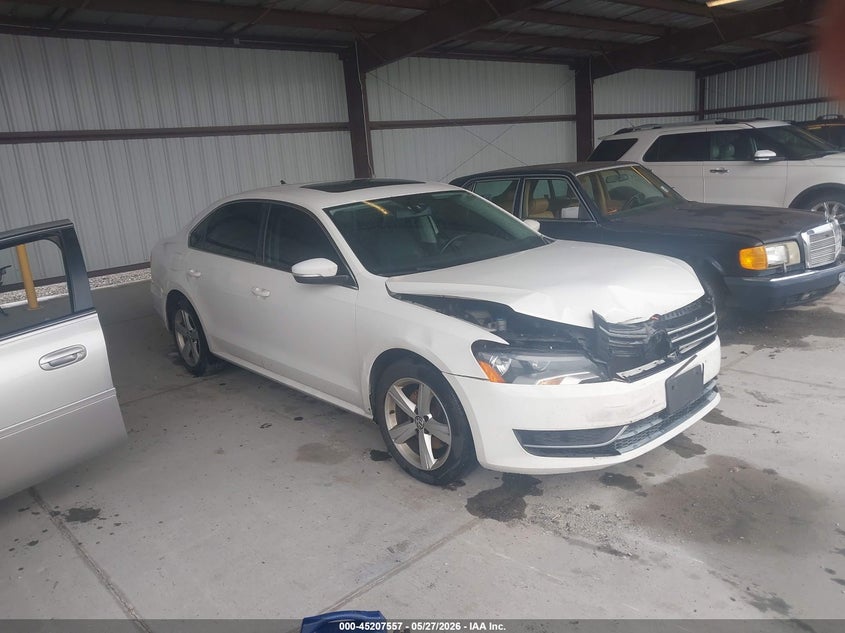 2013 VOLKSWAGEN PASSAT 2.5L SE