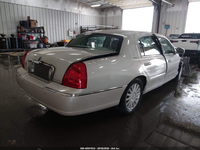 AtlanticExpress - Lincoln Town Car