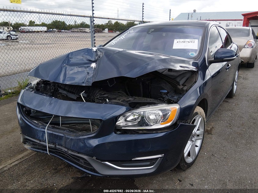 Vin: yv1612tb9f1310032, lot: 45705434, volvo s60 t5 premier 20152