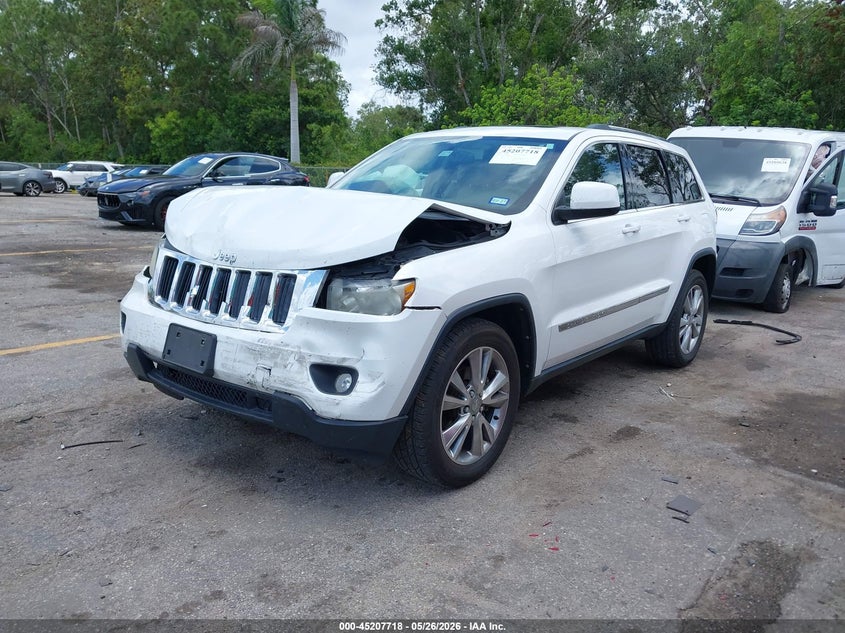 2013 Jeep Grand Cherokee Laredo 1C4RJEAGXDC520286 photo 1